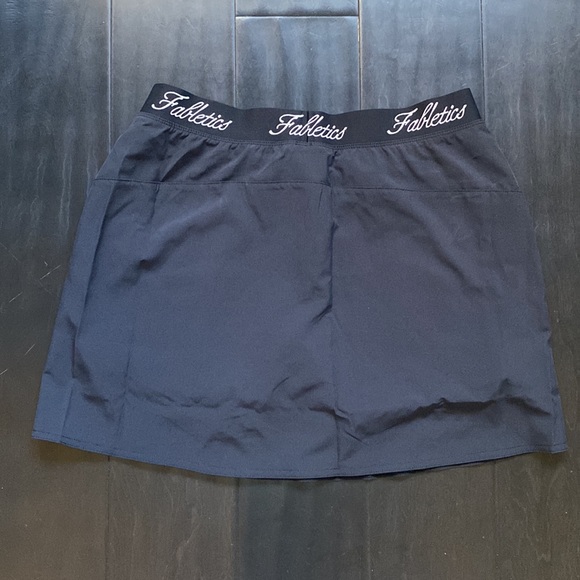 Last chance - NWT Fabletics Skort Black - Picture 2 of 4